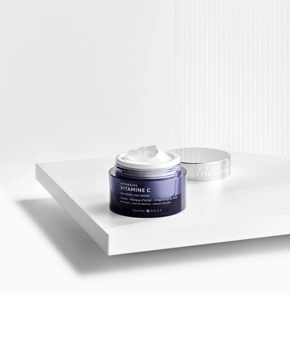 ژل کرم روشن کننده و صاف کننده ویتامین سی استادرم Esthederm Intensive Vitamine C حجم 50 میلی لیتر