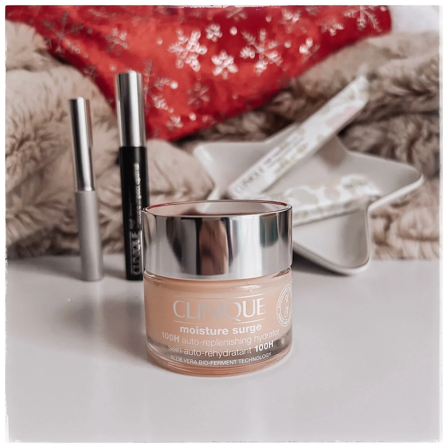 کرم آبرسان مویسچر 100 ساعته کلینیک اصل حجم 50 میل