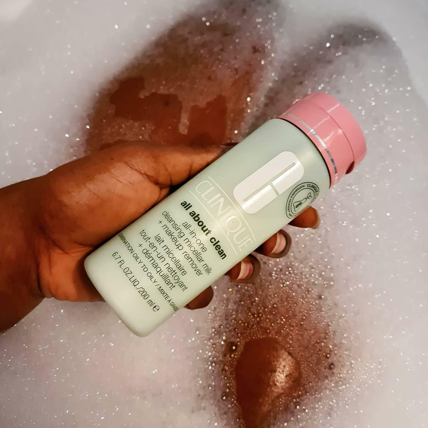 میسلار میلک کلینیک مخصوص پوست چرب و مختلط