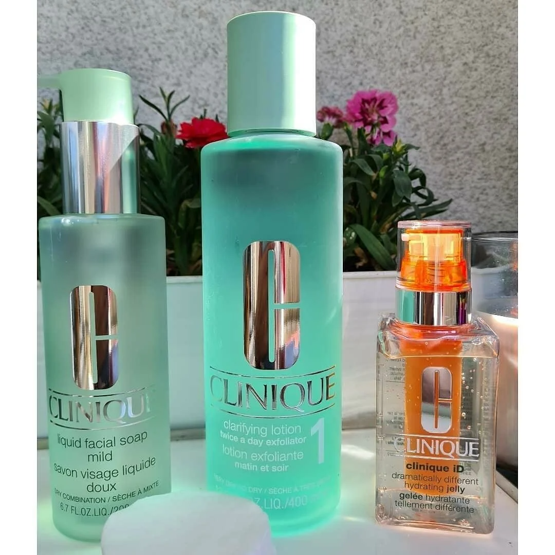 صابون مایع صورت کلینیک مدل liquid facial soap mild