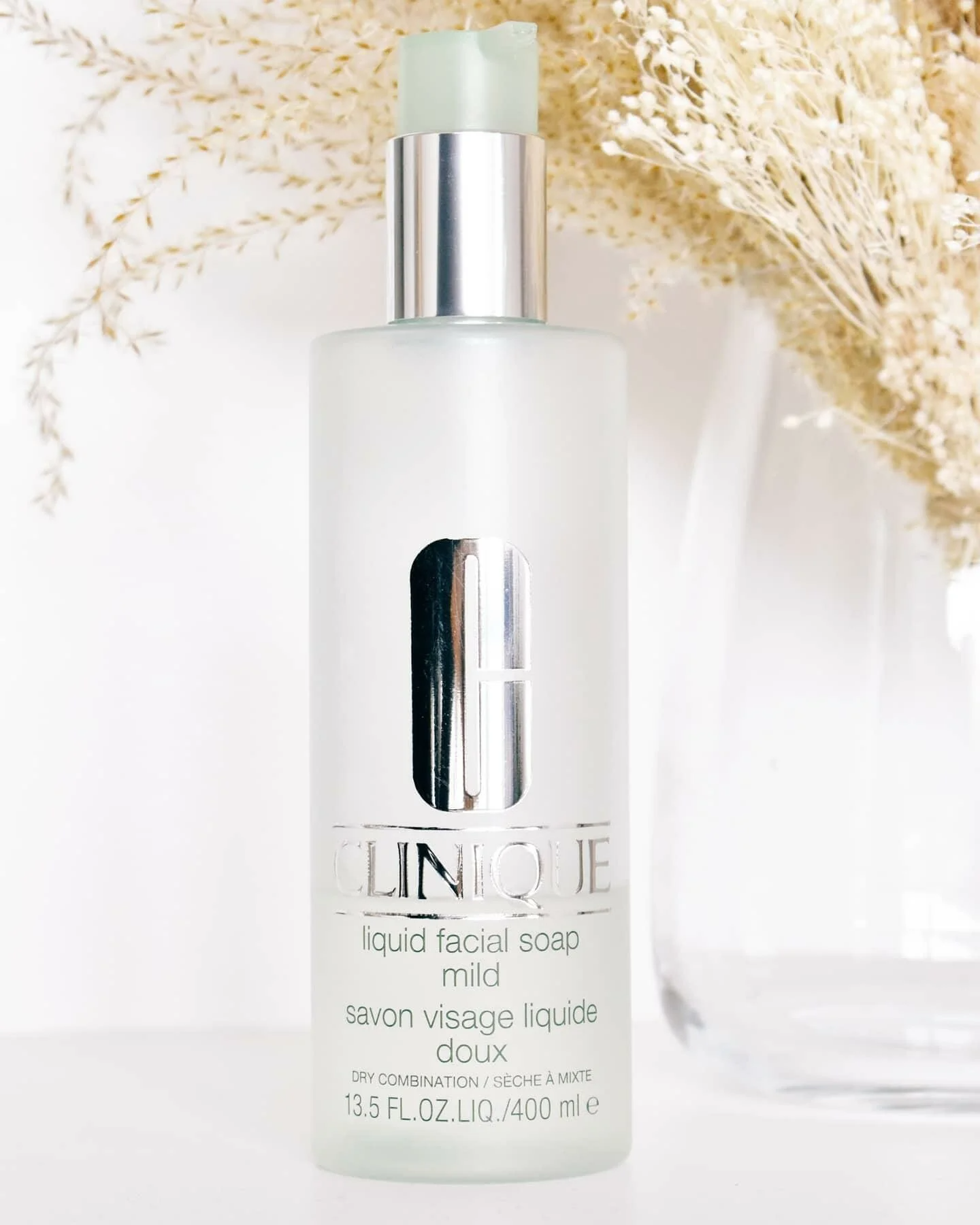 صابون مایع صورت کلینیک مدل liquid facial soap mild