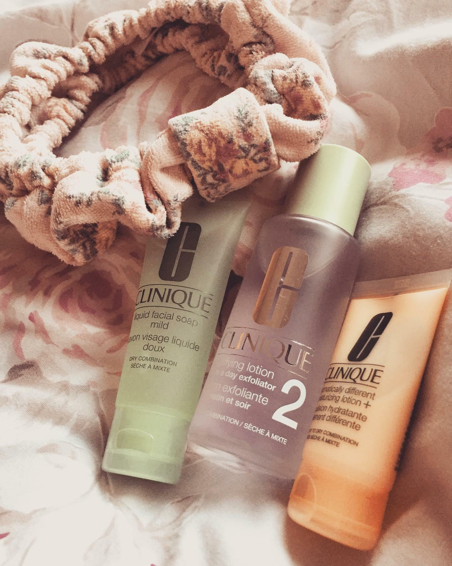 پک مراقبتی کلینیک مخصوص پوست چرب