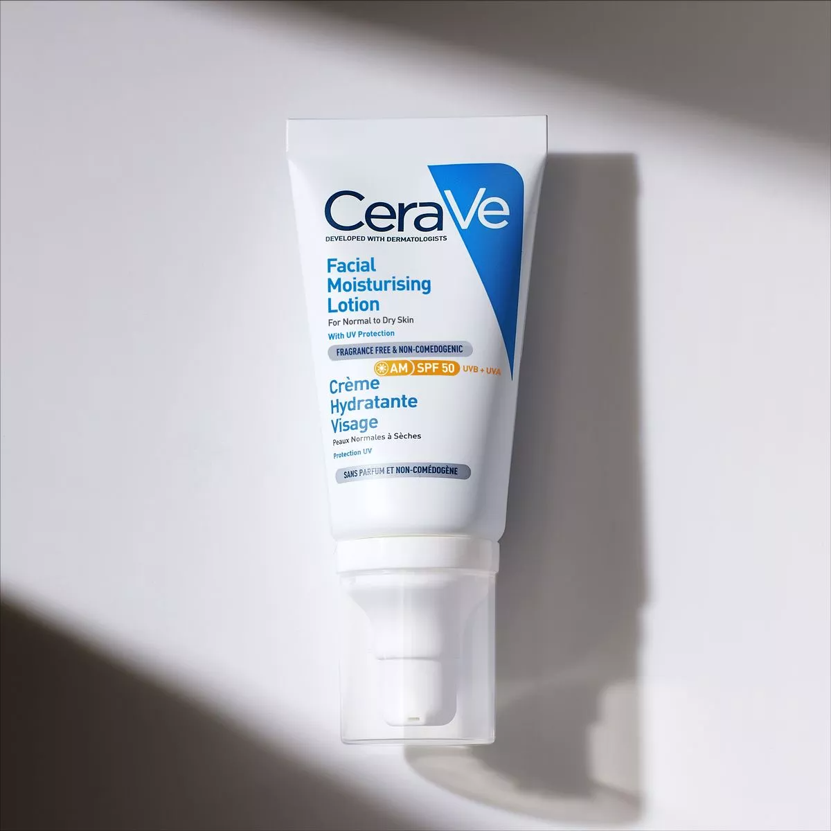 ضد آفتاب و مرطوب کننده و آبرسان روزانه سراوی Cerave حاوی SPF50+ و SPF25+ حجم 52 میل