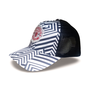 کلاه منچستر یونایتد پشت توری